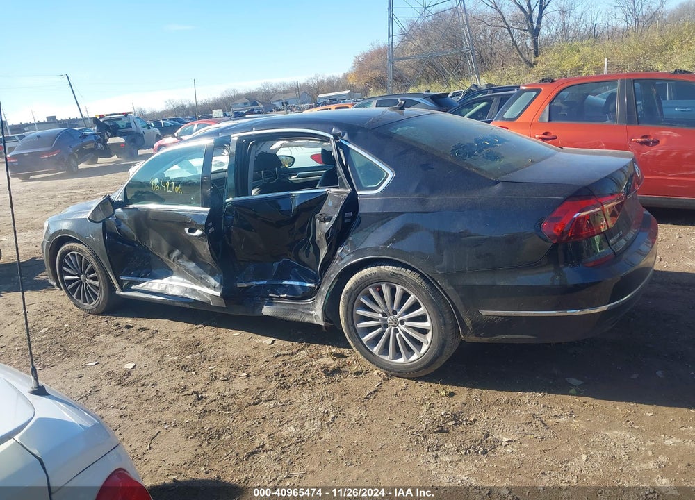 2017 VOLKSWAGEN PASSAT VIN: 1VWBT7A3XHC030308