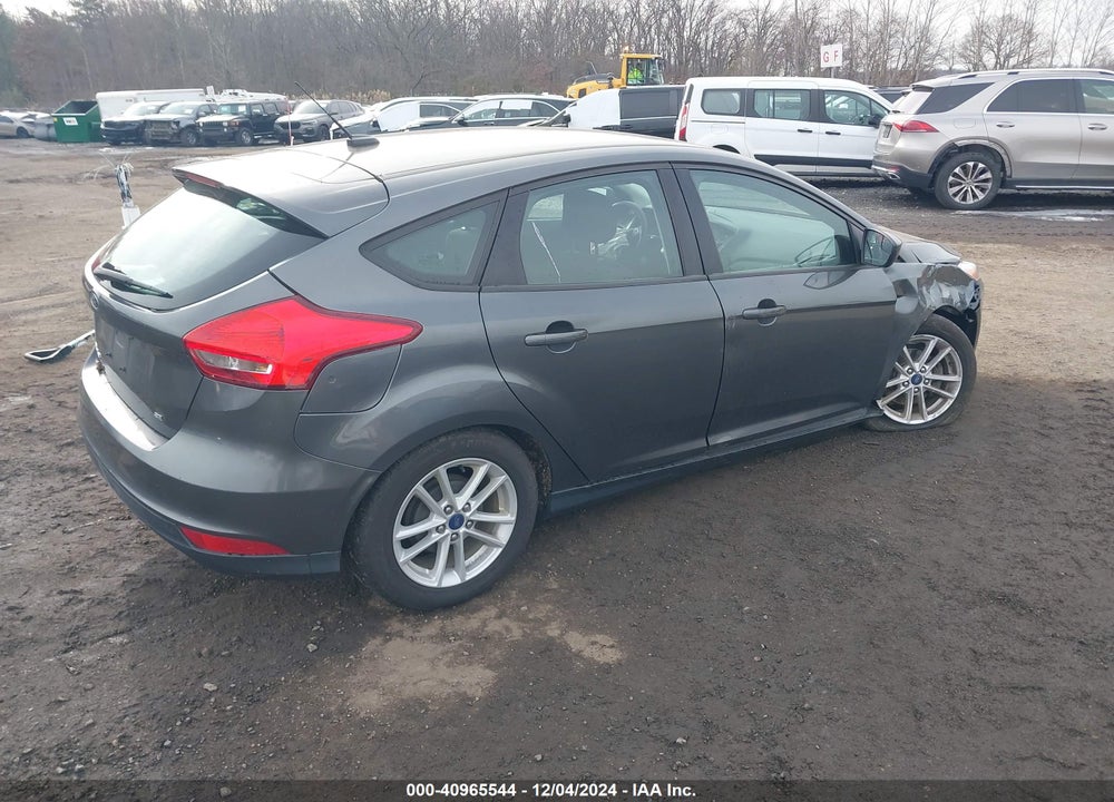 2018 FORD FOCUS SE VIN: 1FADP3K20JL283938