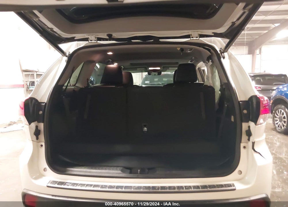 2019 TOYOTA HIGHLANDER SE VIN: 5TDJZRFH2KS624023