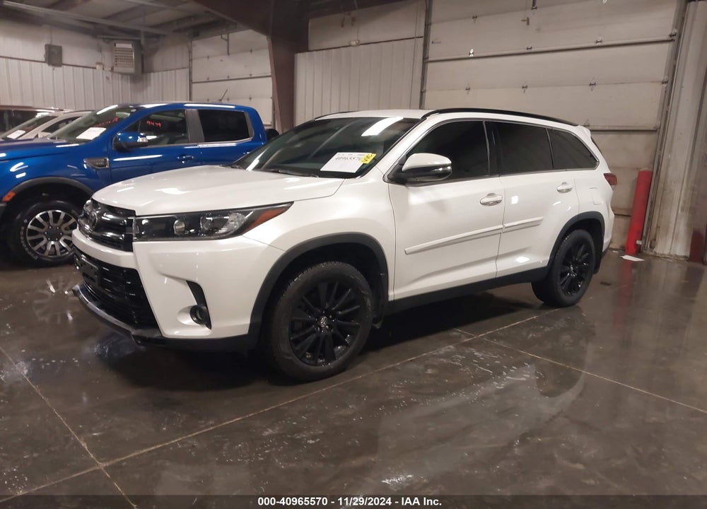 2019 TOYOTA HIGHLANDER SE VIN: 5TDJZRFH2KS624023