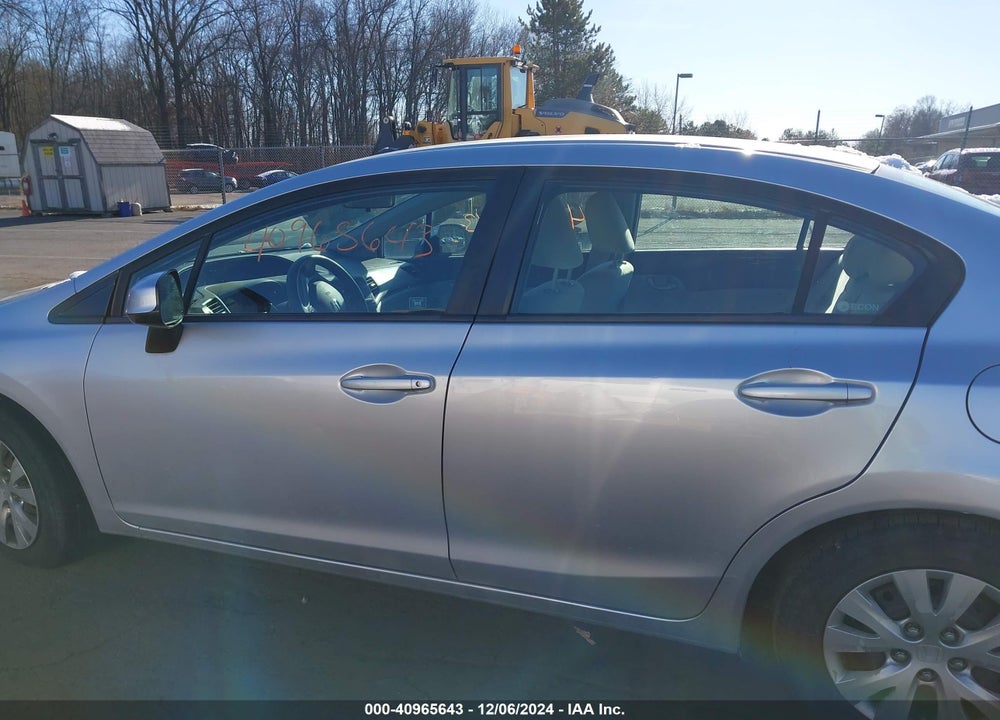 2012 HONDA CIVIC VIN: 2HGFB2F50CH301713