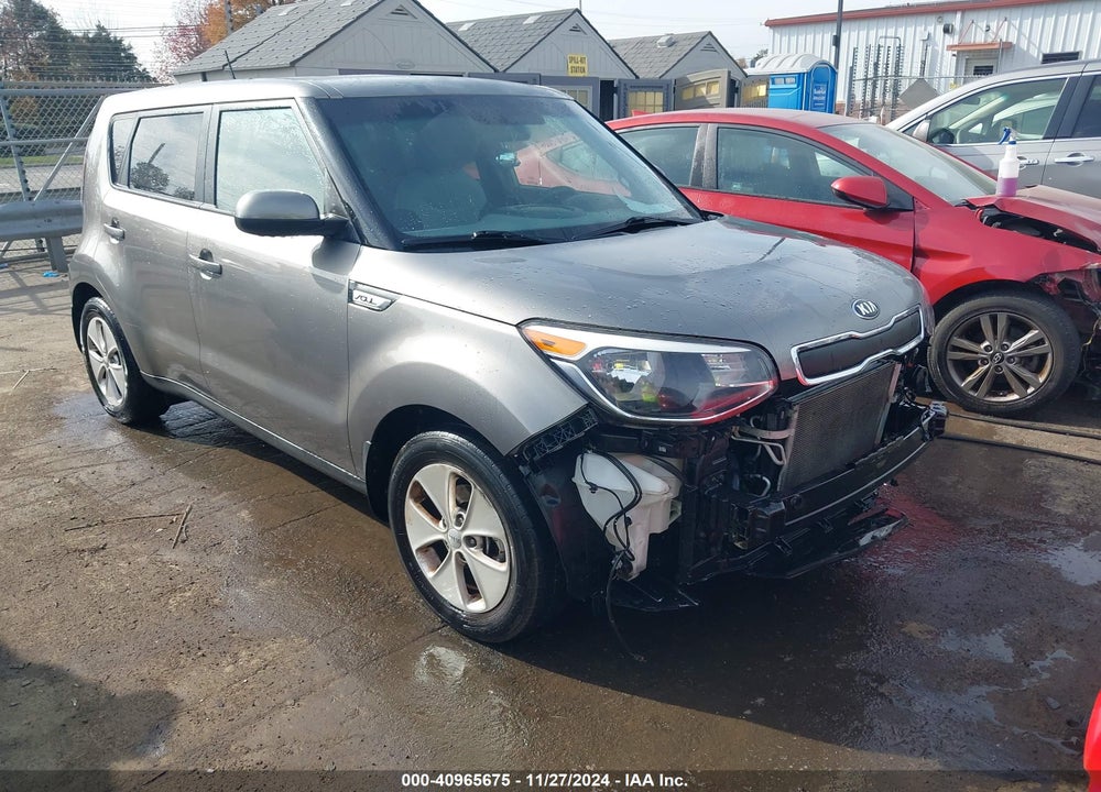 2015 KIA SOUL VIN: KNDJN2A26F7158988