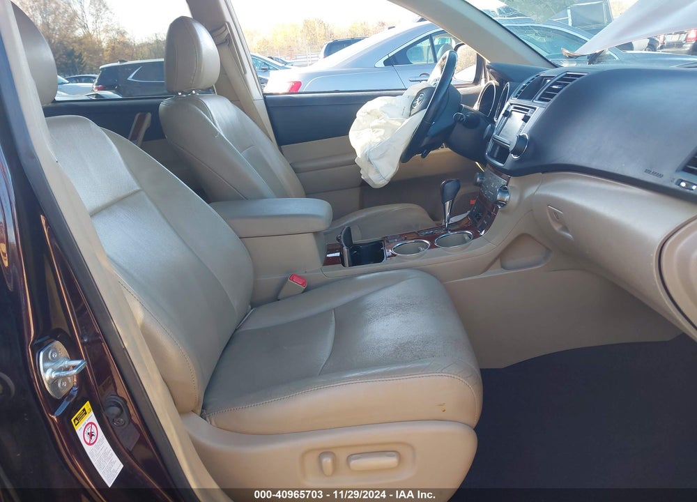 2013 TOYOTA HIGHLANDER LIMITED V6 VIN: 5TDYK3EH5DS133854
