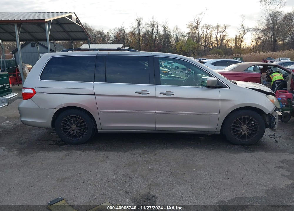 2005 HONDA ODYSSEY TOURING VIN: 5FNRL38865B062800