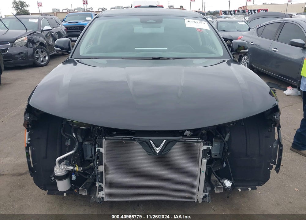 2023 VINFAST VF 8 ECO VIN: RLLV1AEB6PH002615