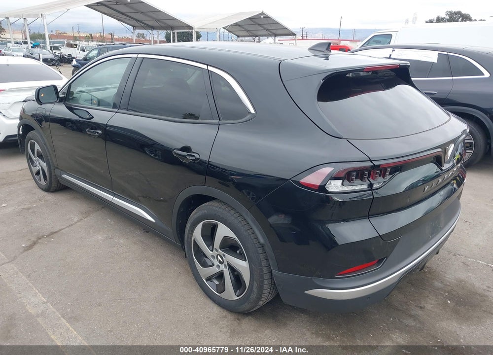 2023 VINFAST VF 8 ECO VIN: RLLV1AEB6PH002615