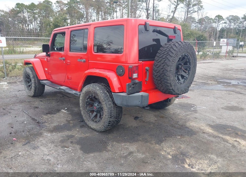 2015 JEEP WRANGLER UNLIMITED SAHARA VIN: 1C4BJWEG4FL668986