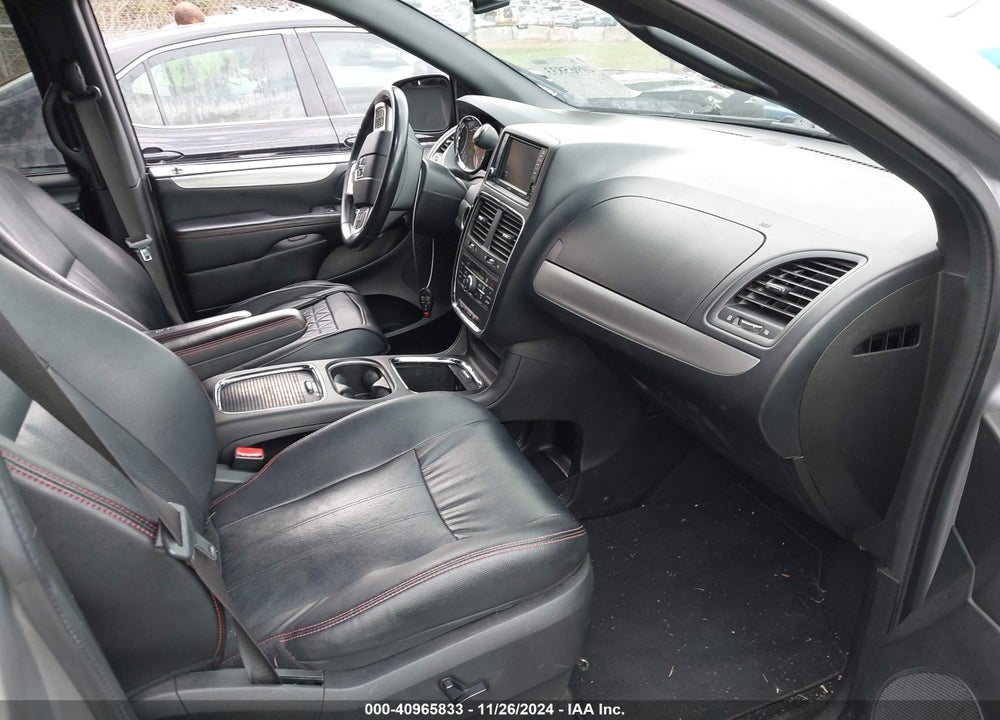2018 DODGE GRAND CARAVAN GT VIN: 2C4RDGEG2JR203053