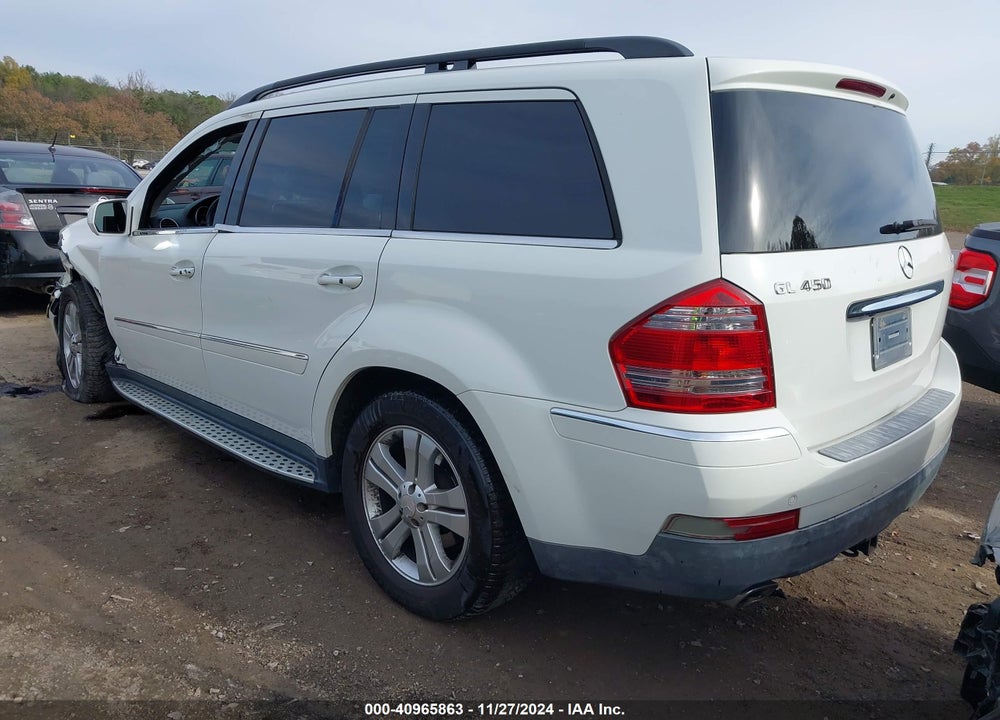 2009 MERCEDES-BENZ GL 450 4MATIC VIN: 4JGBF71E79A515672