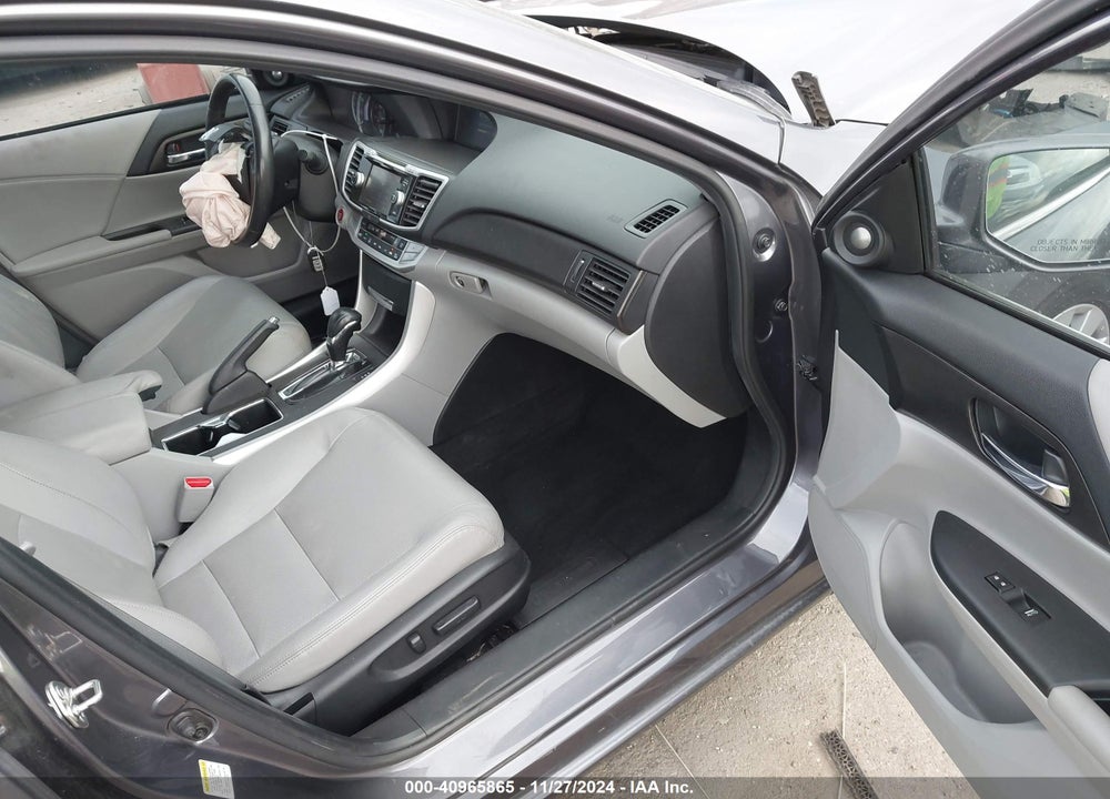2015 HONDA ACCORD VIN: 1HGCR2F80FA126780