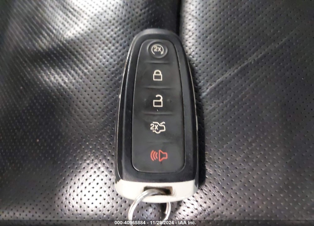 2017 LINCOLN NAVIGATOR SELECT VIN: 5LMJJ2JTXHEL08029
