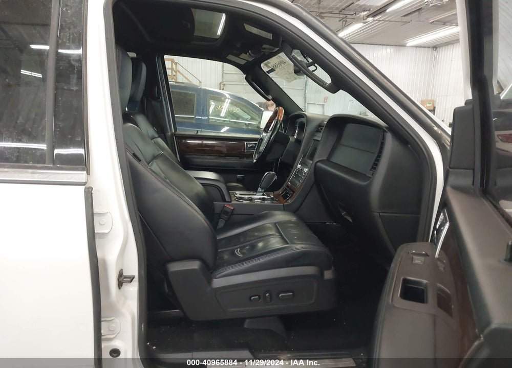 2017 LINCOLN NAVIGATOR SELECT VIN: 5LMJJ2JTXHEL08029