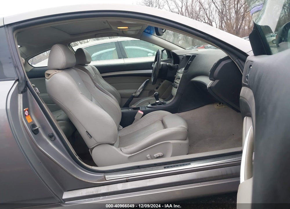 2008 INFINITI G37 VIN: JNKCV64E88M123555