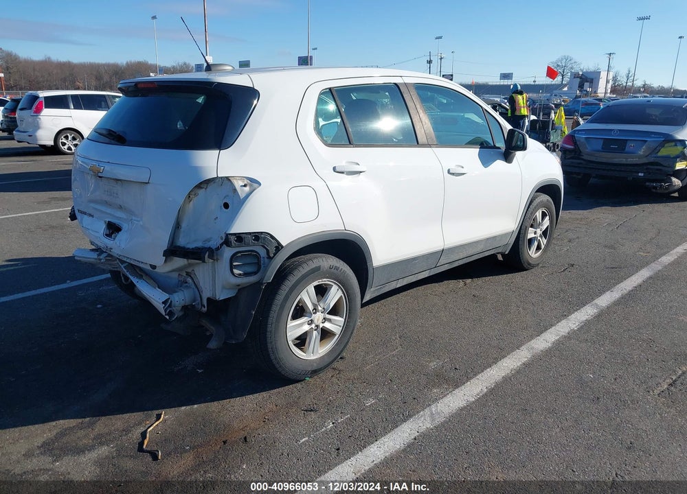 2017 CHEVROLET TRAX LS VIN: KL7CJNSB9HB188617