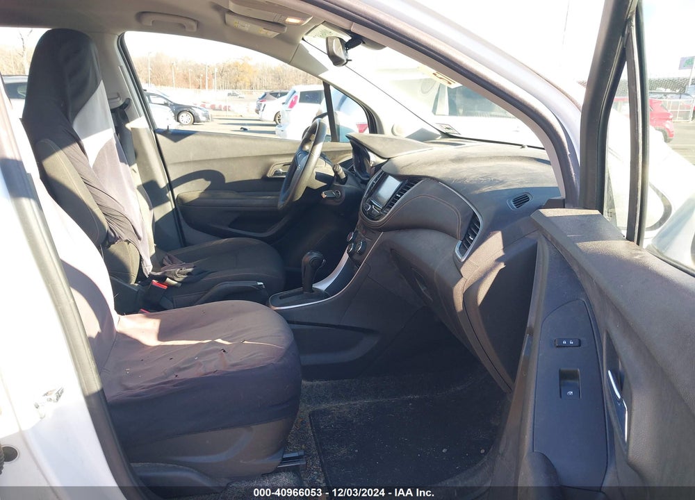 2017 CHEVROLET TRAX LS VIN: KL7CJNSB9HB188617