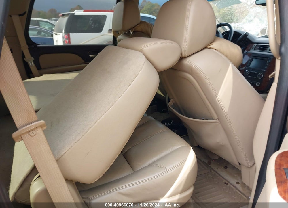 2008 CHEVROLET TAHOE LTZ VIN: 1GNFC13J98R101029