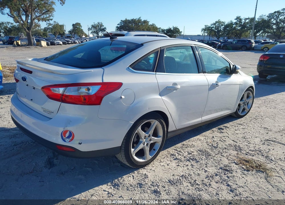 2014 FORD FOCUS TITANIUM VIN: 1FADP3J25EL300238