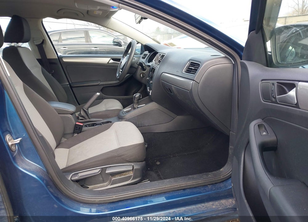 2017 VOLKSWAGEN JETTA 1.4T S VIN: 3VW2B7AJ7HM387591