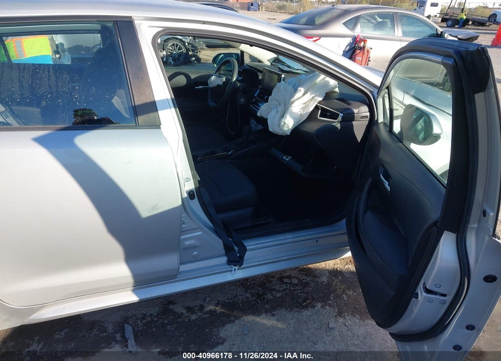 2021 TOYOTA COROLLA LE VIN: 5YFEPMAE7MP167020