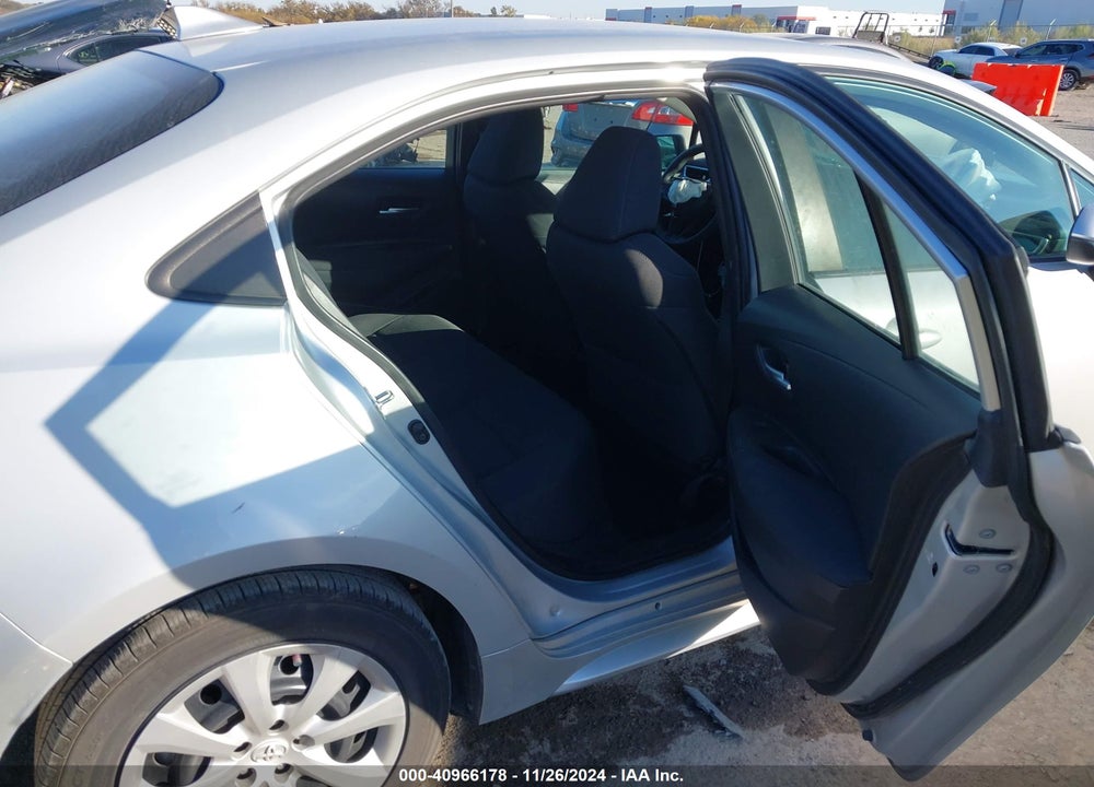 2021 TOYOTA COROLLA LE VIN: 5YFEPMAE7MP167020