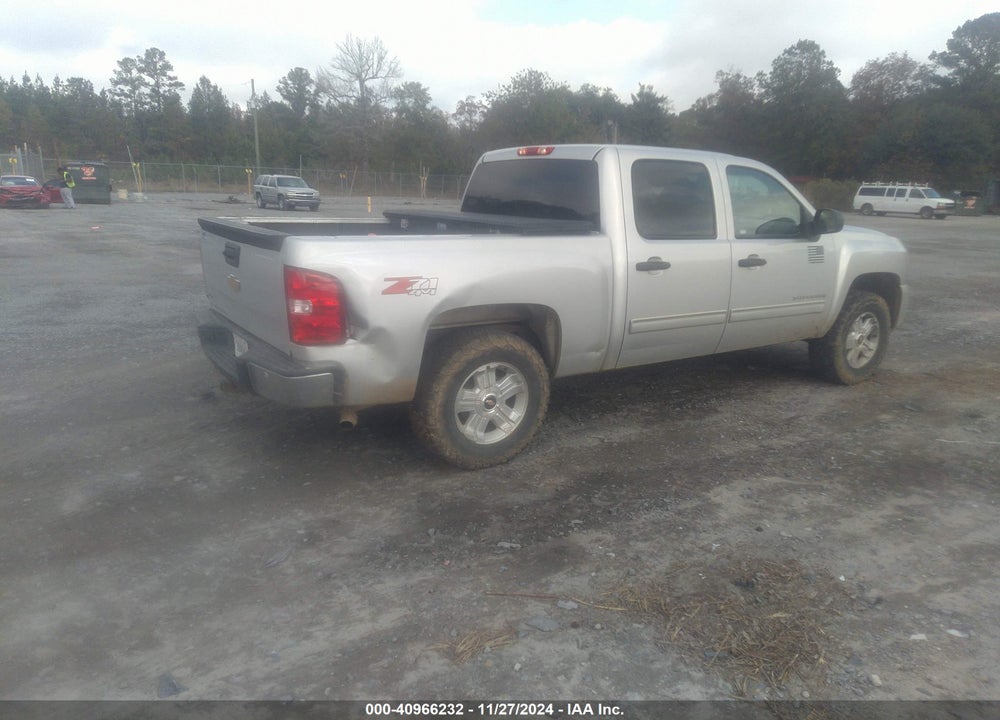 2010 CHEVROLET SILVERADO 1500 LT VIN: 3GCRKSE33AG181091