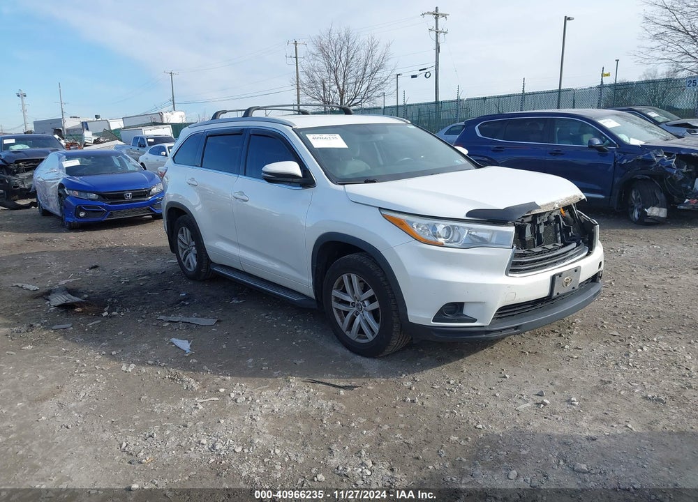 2016 TOYOTA HIGHLANDER LE V6 VIN: 5TDBKRFH1GS327504