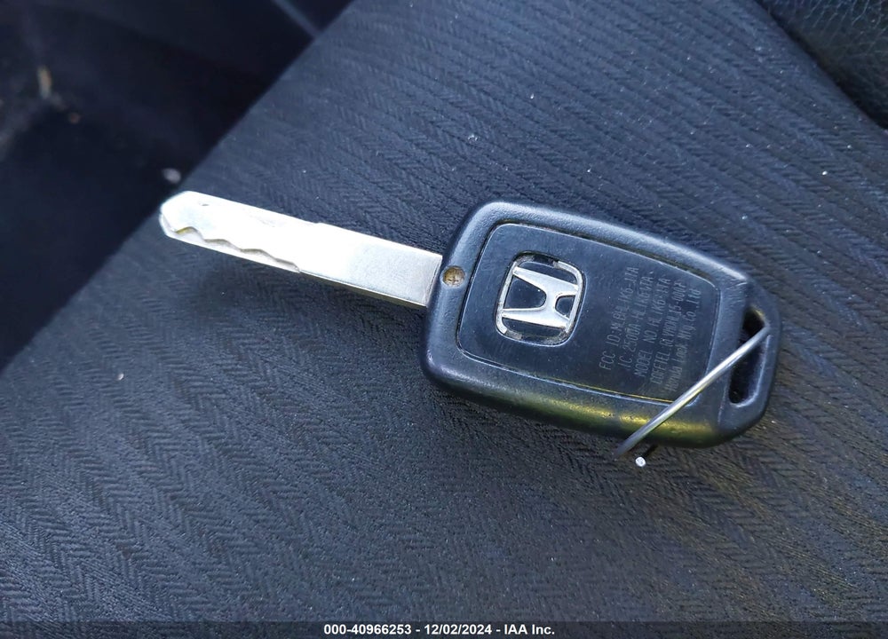 2017 HONDA ACCORD VIN: 1HGCR2F50HA133818