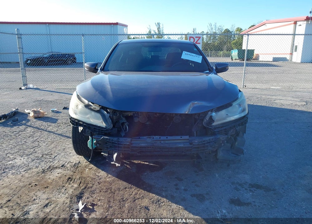 2017 HONDA ACCORD VIN: 1HGCR2F50HA133818