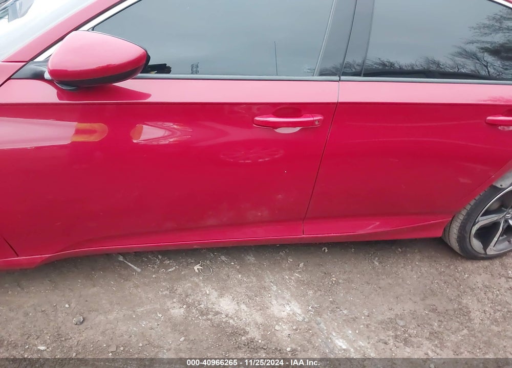 2018 HONDA ACCORD VIN: 1HGCV1F32JA156477