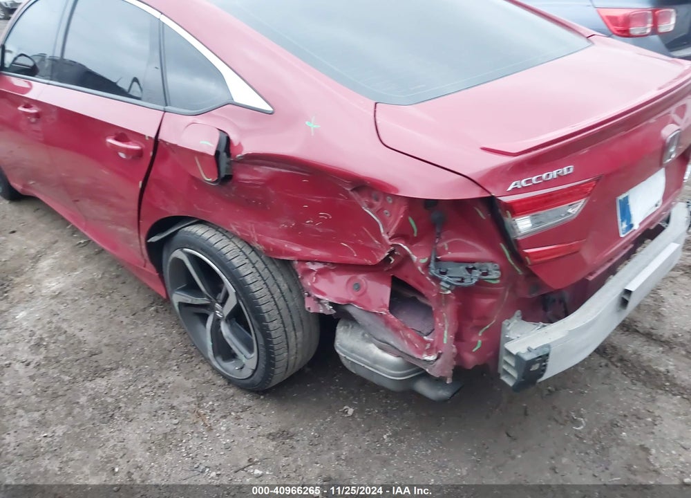 2018 HONDA ACCORD VIN: 1HGCV1F32JA156477