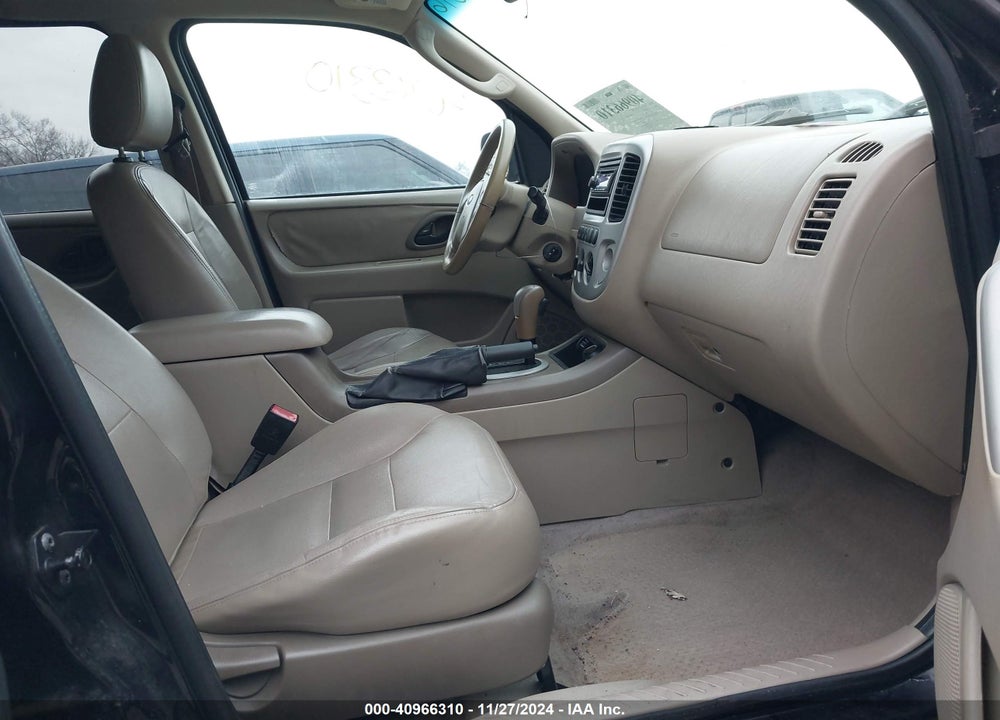 2005 FORD ESCAPE LIMITED VIN: 1FMYU94175KD62896