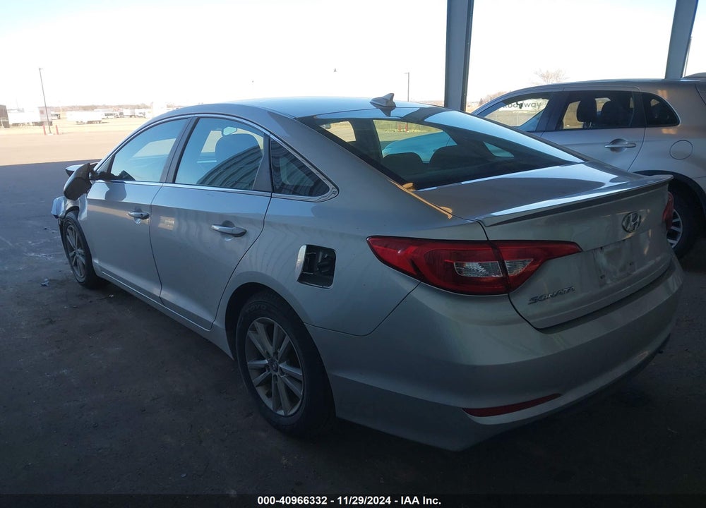 2015 HYUNDAI SONATA VIN: 5NPE24AF5FH007497
