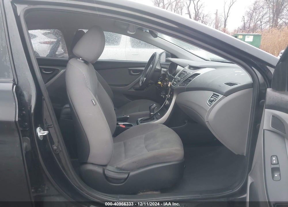2016 HYUNDAI ELANTRA SE VIN: 5NPDH4AE6GH750012