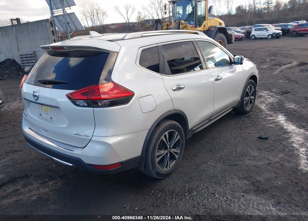 2017 NISSAN ROGUE VIN: JN8AT2MV4HW284906