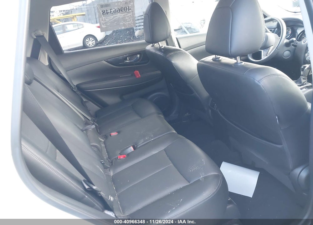 2017 NISSAN ROGUE VIN: JN8AT2MV4HW284906