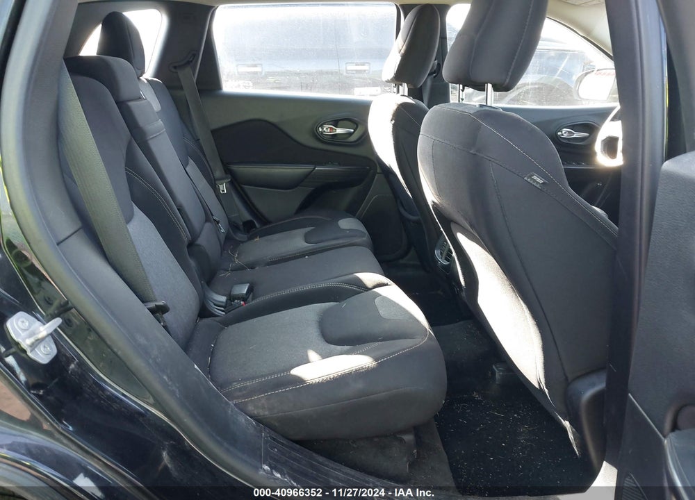 2015 JEEP CHEROKEE SPORT VIN: 1C4PJMABXFW777035