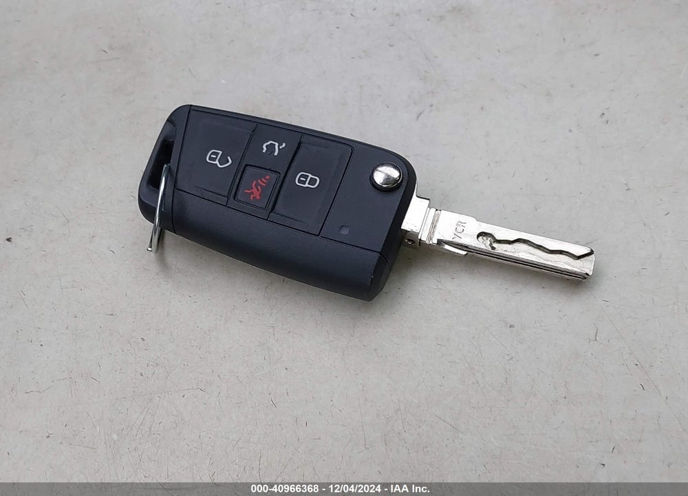 2015 VOLKSWAGEN GOLF TSI SE 4-DOOR VIN: 3VW217AU7FM104634