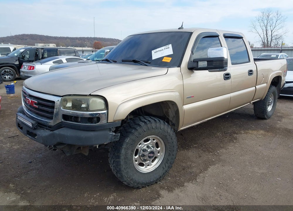 2005 GMC SIERRA 2500HD SLT VIN: 1GTHK23245F824142
