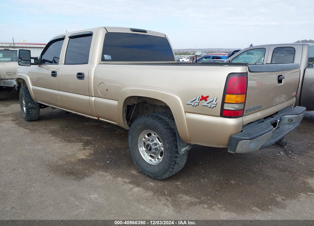 2005 GMC SIERRA 2500HD SLT VIN: 1GTHK23245F824142