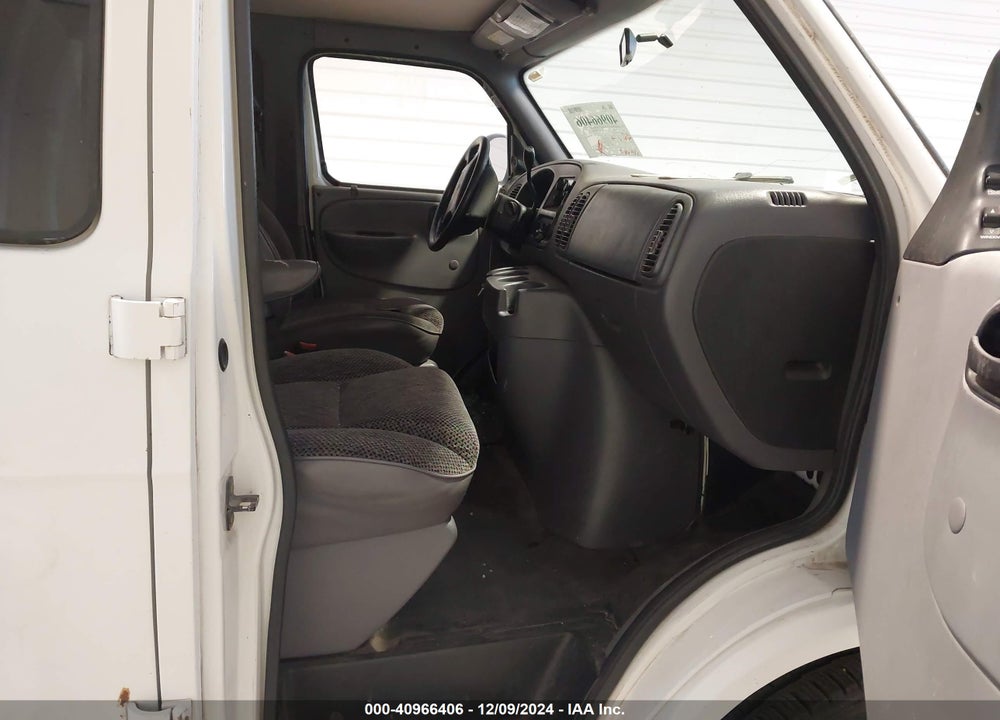 1998 DODGE RAM WAGON 3500 VALUE VIN: 2B5WB35ZXWK139906
