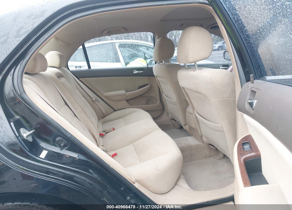 2007 HONDA ACCORD 2.4 EX VIN: 1HGCM56737A225344