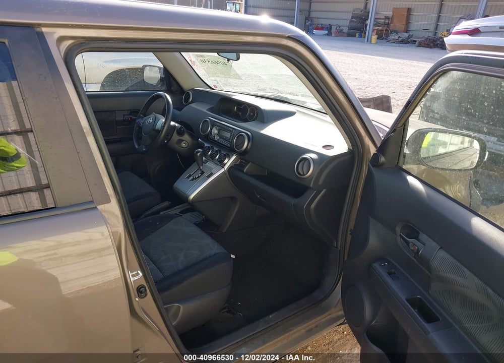 2011 SCION XB VIN: JTLZE4FE7B1124710