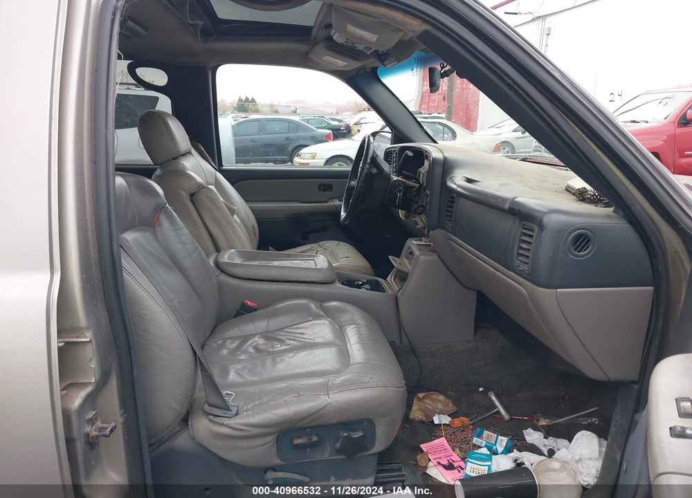 2002 CHEVROLET SUBURBAN 1500 Z71 VIN: 3GNFK16T02G352092
