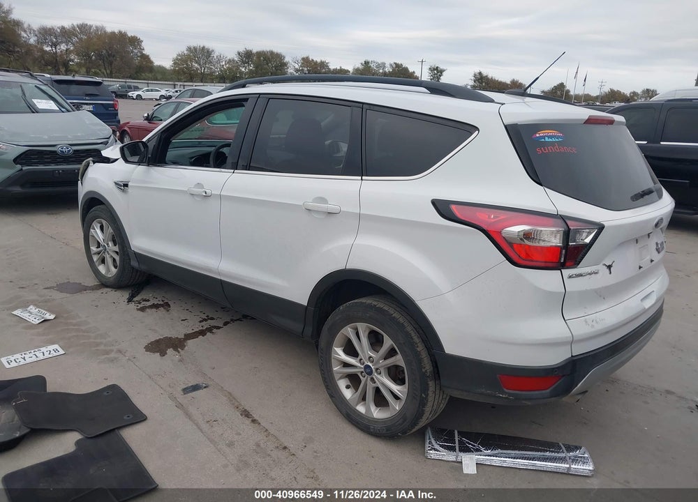 2017 FORD ESCAPE SE VIN: 1FMCU0G97HUF05832
