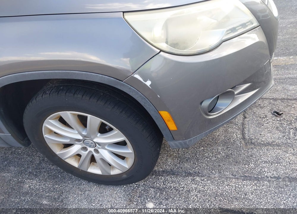 2009 VOLKSWAGEN TIGUAN VIN: WVGAV75N19W538182