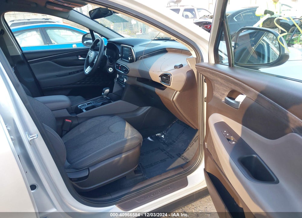 2019 HYUNDAI SANTA FE SE VIN: 5NMS2CAD7KH114361