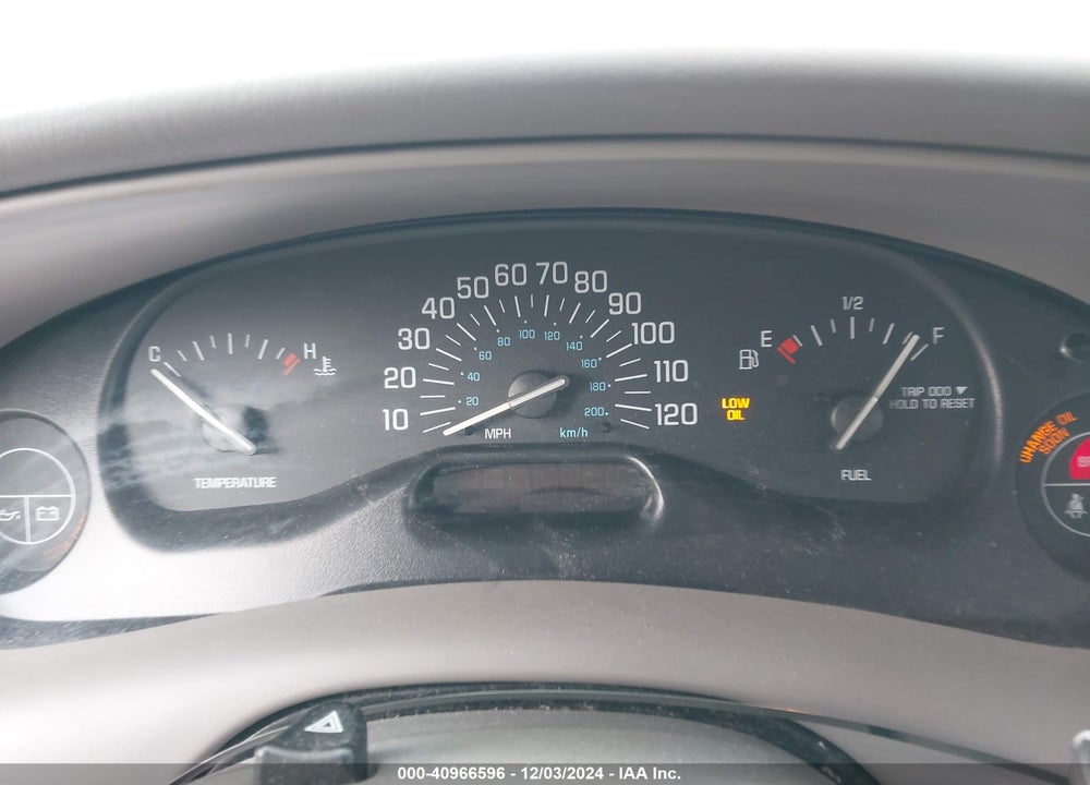 2003 BUICK CENTURY CUSTOM VIN: 2G4WS52J331118958