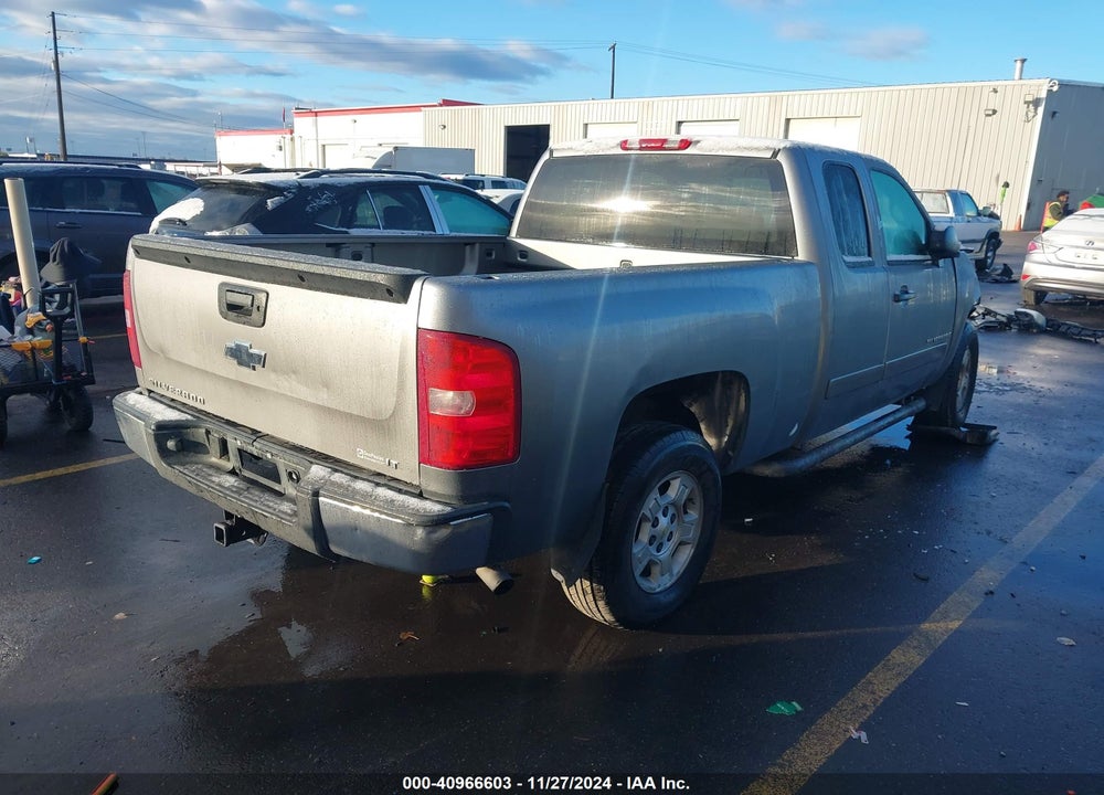 2007 CHEVROLET SILVERADO 1500 LT1 VIN: 2GCEC19J171715608