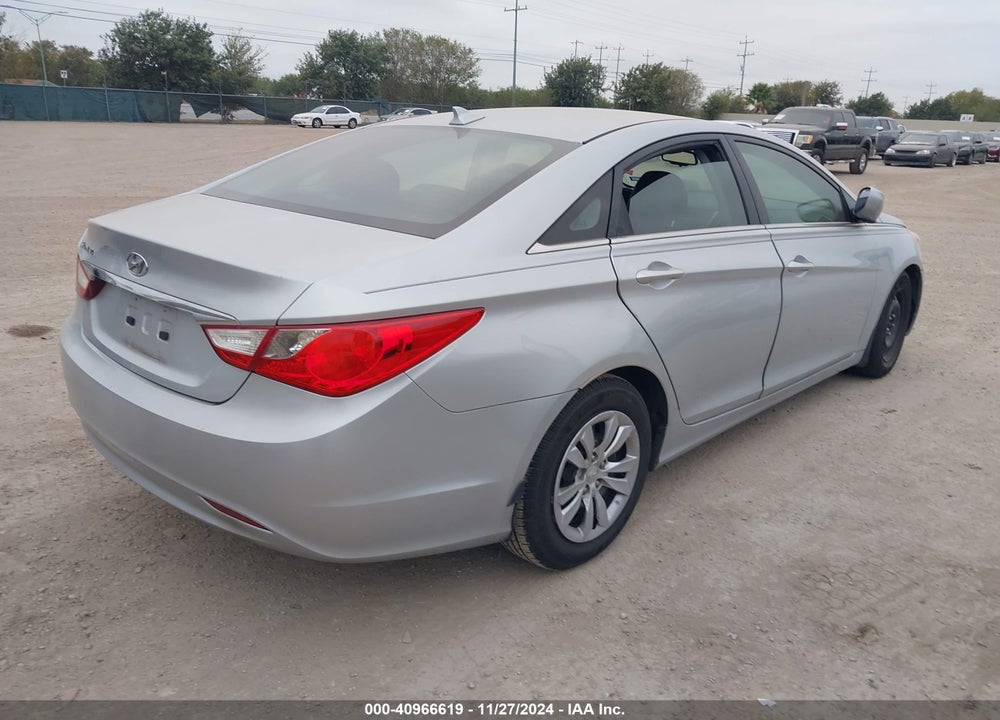 2013 HYUNDAI SONATA GLS VIN: 5NPEB4AC9DH527754