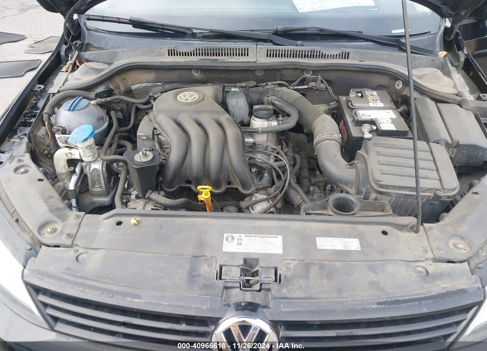2014 VOLKSWAGEN JETTA 2.0L S VIN: 3VW2K7AJ1EM330685